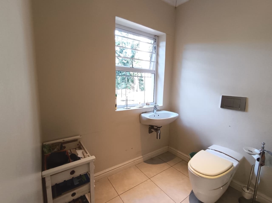 5 Bedroom Property for Sale in Lovemore Heights Estate Eastern Cape